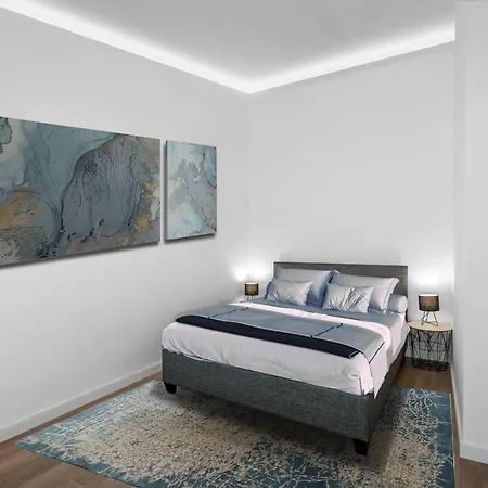Viktor Luxury Apartment